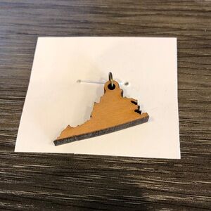 Wooden Virginia State Pendant
